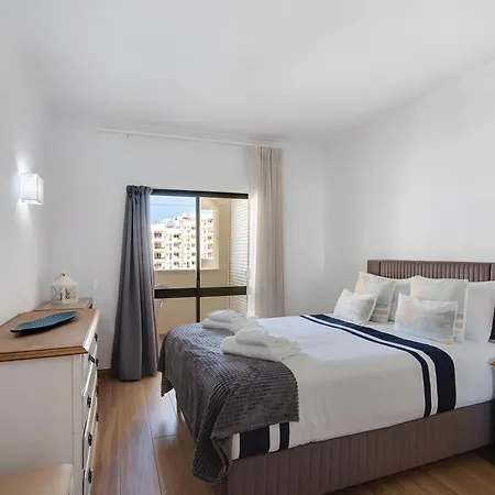 Seaside Heaven - Da Rocha